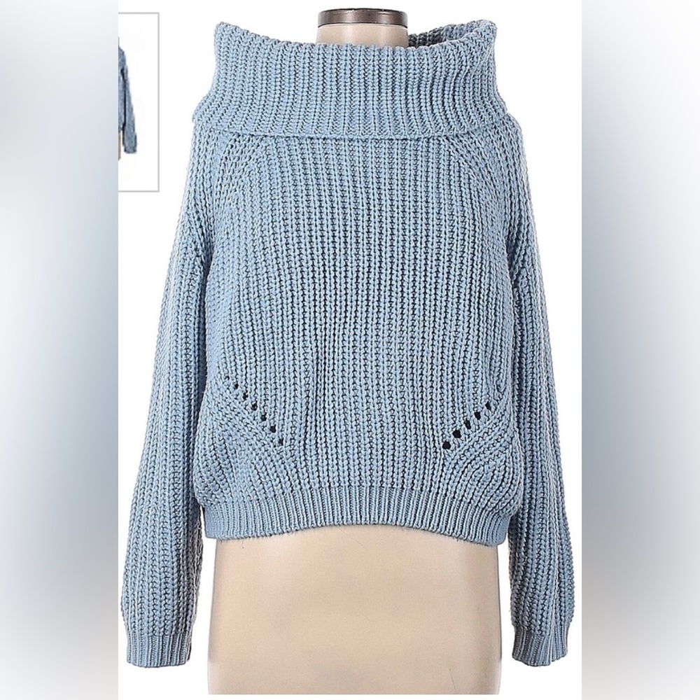 moon & madison Small Light Blue Sweater